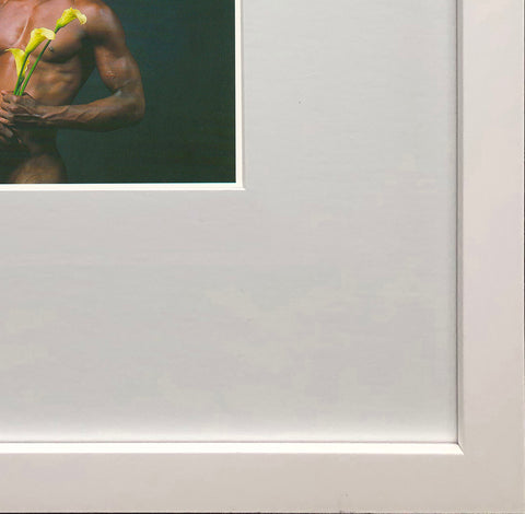 ROBERT MAPPLETHORPE Dennis Speight with Calla Lilies, 1993